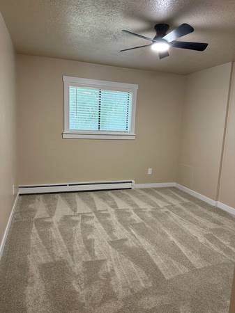 Room for rent 1