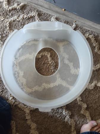 Plastic Insert from Washing Machine 1