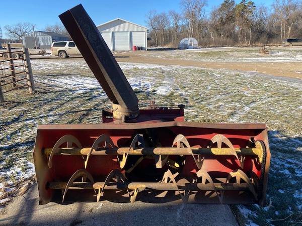 Farm King 960 Snowblower 1