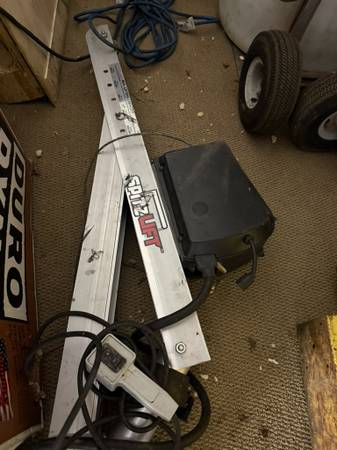 Spitz Lift Electric Cable Crane for a Van 1