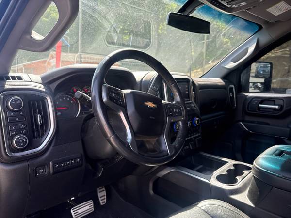 2020 Chevrolet Silverado 2500HD LT - Photo 11