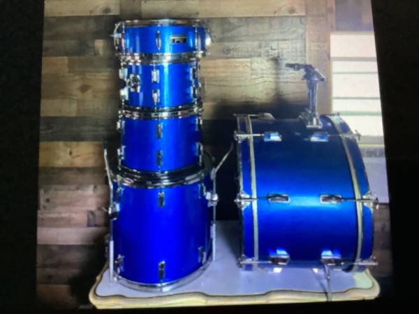 Pearl maxwin drumset 1