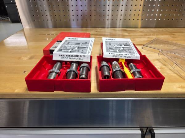 RELOADING EQUIPMENT 1