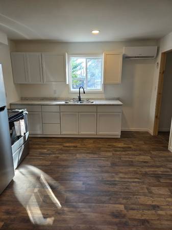 $1100.00 / 3br - 1100ft2 - Acogedora unidad de 3 habitaciones y 1 baño en 113 Lashmet Apartments en Sikeston63654671941889120