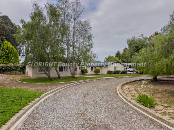 AVAILABLE NOW - Spacious Arroyo Grande Home - 3 Bed / 3 Bath 1