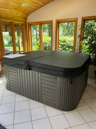 Master Spa Hot Tub 1