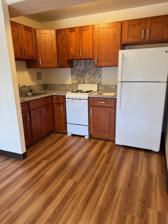 $1,900 / 1br - Beautifully Renovated High Rise w/ Parking!! Available Now! (Punchbowl/Town/Makiki)63939660109315121