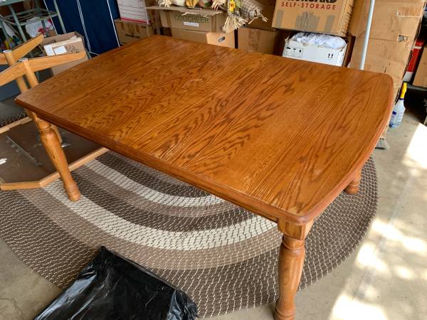 Large Oak Dining/Kitchen Table 1