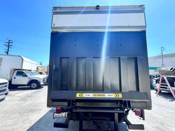 2018 Ford F550 XLT 20' - Photo 5