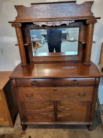 Oak buffet 1