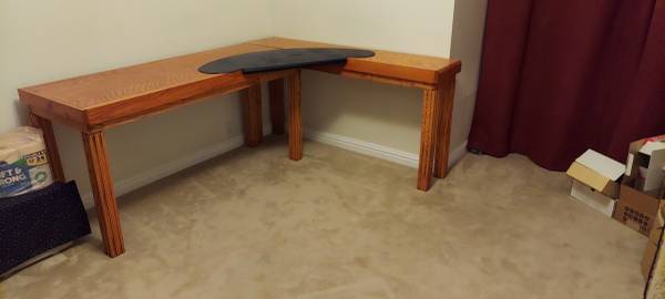 Desk Corner Sleeve 1