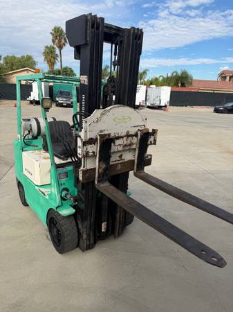 Mitsubishi 5000 K Forklift with Cascade rotator 1