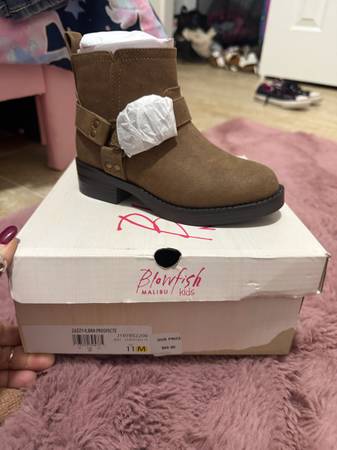 Girls Ankle Boots 1