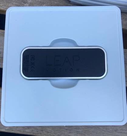Leap Motion Controller LM-010 Model - electronics - by owner