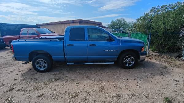 2005 Dodge Ram 1500 SLT 1