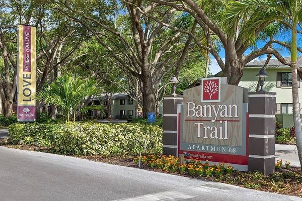 $1,399 / 1br - 675ft2 - Life Just Got Better! We have Availability! (4055 MacEachen Blvd, Sarasota, FL)63791154528643122