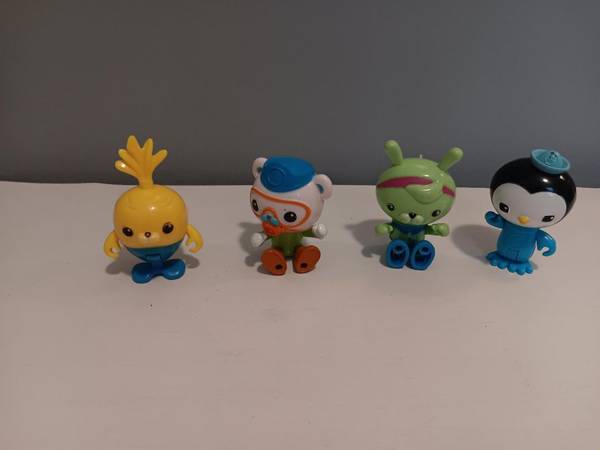 4 Octonaut Figures  3" - 2012 1