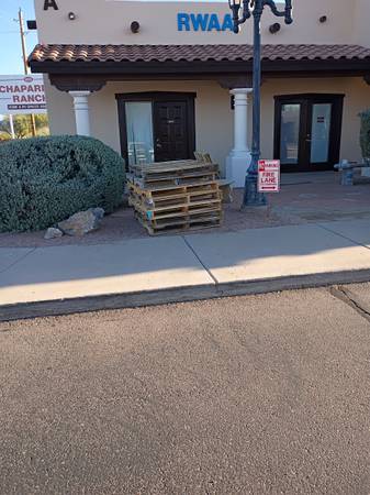 Free pallets 1