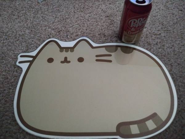 Pusheen Cutting Board 1