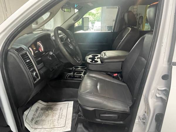 2018 RAM 3500 3200LB CRANE - Photo 13