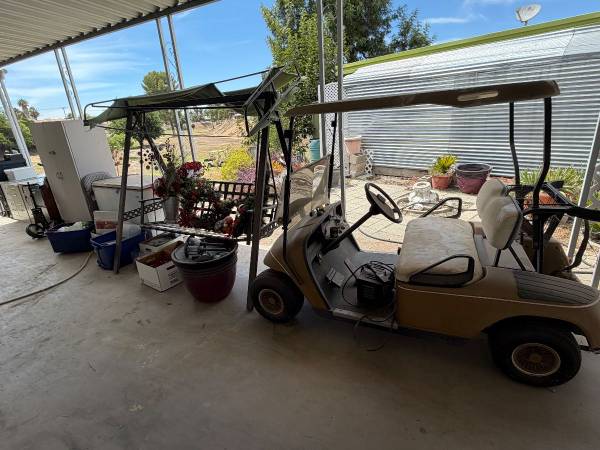 Yard sale photo