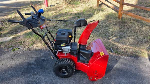 2024 Toro Power Max 824 24in Snowblower 1