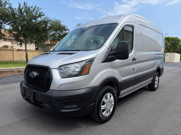 2022 Ford TRANSIT 250