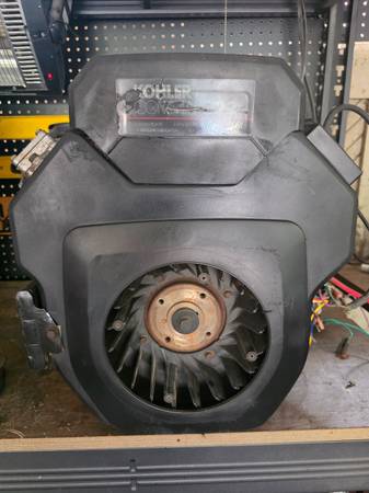 22 hp Kohler command pro vtwin commercial engine 1