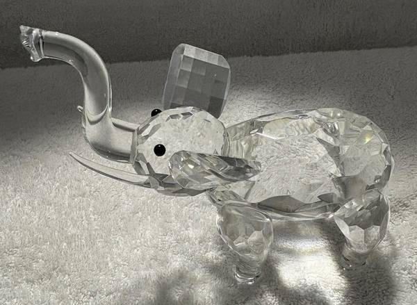 Shannon Crystal Elephant by Godinger 1