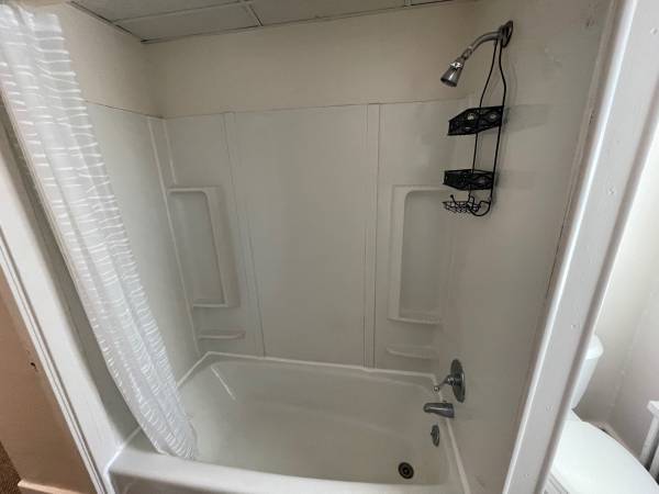 Charming 1BR/1BA 2nd floor 1