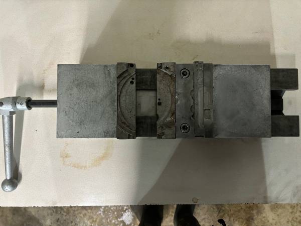 TECO 6" RELOCK DOUBLE STATION PRODUCTION VISE - $395 (Caledonia)62974826089089122