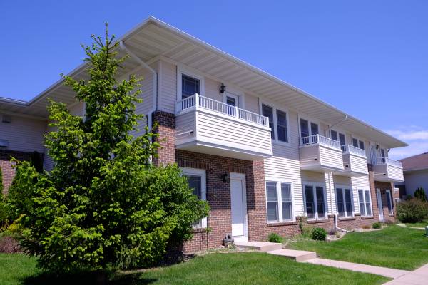 2329 Bristol #202 - Available 6/15/26 1