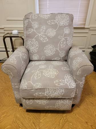 Recliner 1