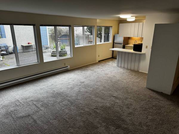 $1,495 / 1 habitación - 700 pies² - Amplio departamento de 1 habitación y 1 baño L@@K Perfect West Seattle, acceso a todo (West Seattle)63799909069699123