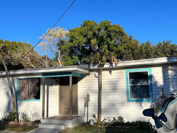 $140,000 / 3 habitaciones - 768 pies² - Casa de 3/1 en Fort Pierce, FL / Buen precio y sin asociación de propietarios 🎉🔥🔥 (Fort Pierce)
