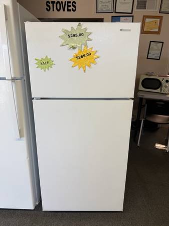 Apartment Size Fridge (6 months warranty) ALKA#8229 1