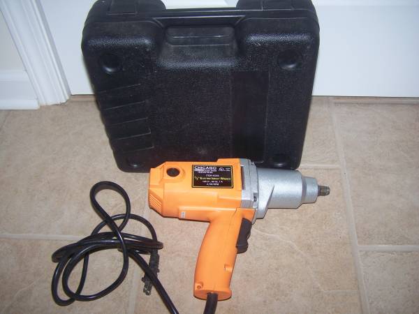 Chicago Electric 1/2" Impact Wrench with Case 1