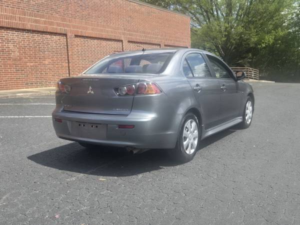 2015 MITSUBISHI LANCER ES  ..... TÍTULO LIMPIO  ... UN SOLO DUEÑO LOCAL - $4,900 (Charlotte)63613360298241124