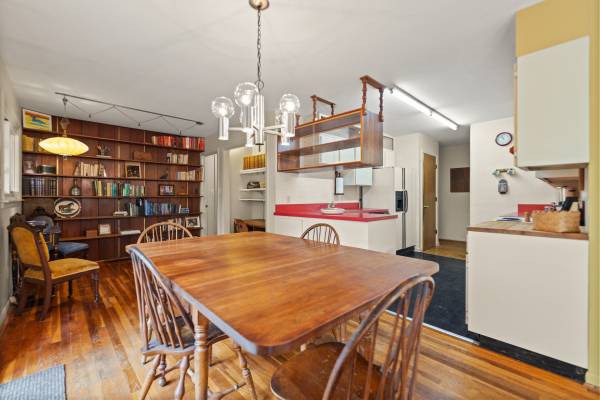 $279.900 / 4 habs - 2950 pies² - Casa en venta: Berea, KY63470404336131122