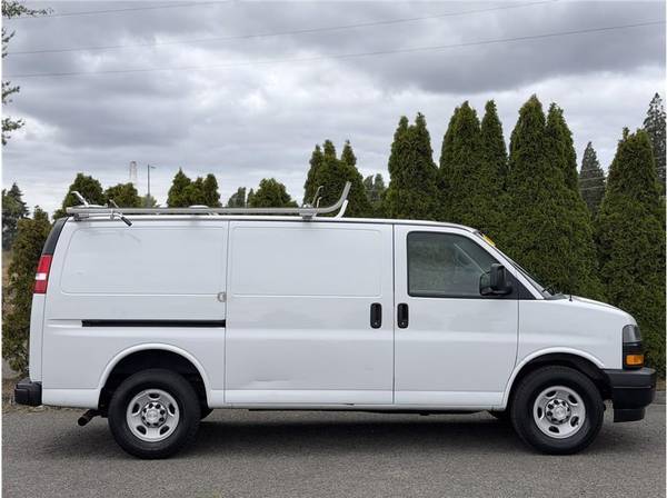 2018 Chevrolet Express 2500 - Photo 8