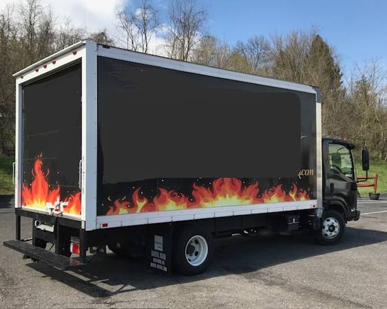 2014 Isuzu NPR 16-ft - Photo 6