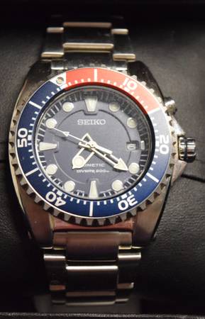 Seiko Kinetic Diver's 200M Men's Wrist Watch - jewelry - by owner