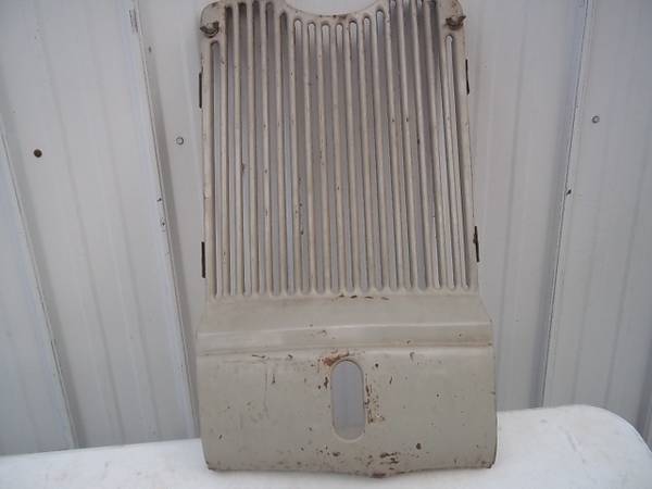 Original Ford tractor grill 1