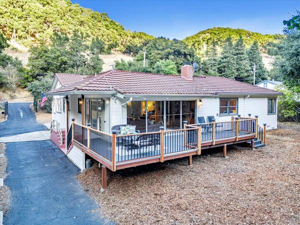 $1,848,888 / 5br - 2600ft2 - COUNTRY LIVING W/BEAUTIFUL VIEWS WHILE ONLY MINUTES TO DOWNTOWN! (hayward / castro valley)63655166904835122