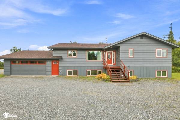 Spacious 5 Bed, 3.5 Bath Single Family Home in Wasilla - Available 09/ 1