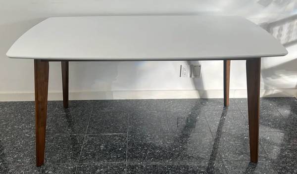 Structube Mid-Century Modern Dining Table – White & Wood 1