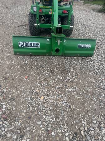 Frontier 3-pt blade 1