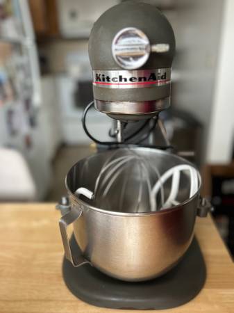 KitchenAid ProLine 5qt Mixer 1