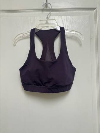 Lululemon bra 1
