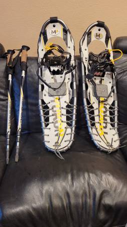 Mountain Profile MP Yukon snowshoe kit with poles 1